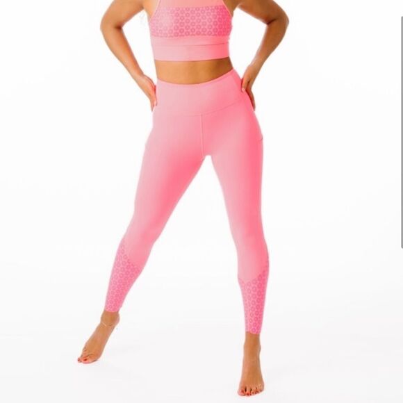 Zyia Coral Flower Power Luxe High Rise 7/8 Legging - Picture 1 of 13